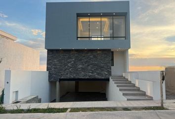 Casa en fraccionamiento en  Boulevard Punta Del Este, Residencial Punta Del Este, León, Guanajuato, México
