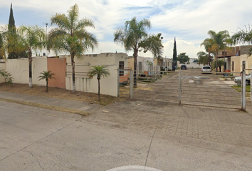 Casa en fraccionamiento en  Calle Vía Láctea, El Caloso, Puerto Vallarta, Jalisco, México