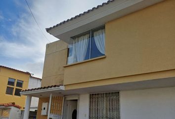 Casa en  Miguel Riofrio & Abdón Calderón G., Quito, Ecuador