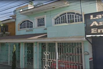 Casa en  San Martín De Las Flores De Arriba, Tlaquepaque