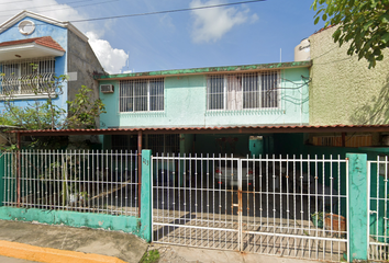 Casa en  Flor De Verónica, Gaviotas Norte Sector Popular, Villahermosa, Tabasco, México