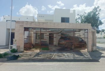 Casa en  Calle 49b, Fraccionamiento Las Américas 2, Mérida, Yucatán, México
