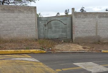 Terreno Comercial en  Nayón, Quito