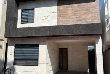 Casa en fraccionamiento en  Privadas La Huasteca, Santa Catarina