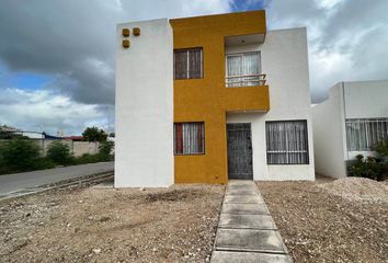 Casa en fraccionamiento en  Fraccionamiento Los Almendros Iii, Calle 106, Ciudad Caucel, Mérida, Yucatán, México
