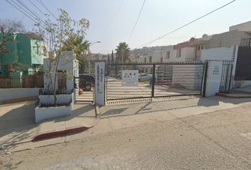 Casa en fraccionamiento en  Arroyo Mirador 14801, Hacienda Las Delicias, Tijuana, Baja California, México