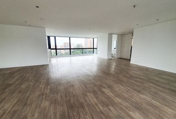 Apartamento en  Poblado, Medellín