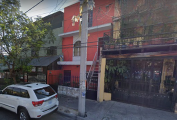 Casa en  Avenida Joaquín Amaro, Colonia Oblatos, Guadalajara, Jalisco, México