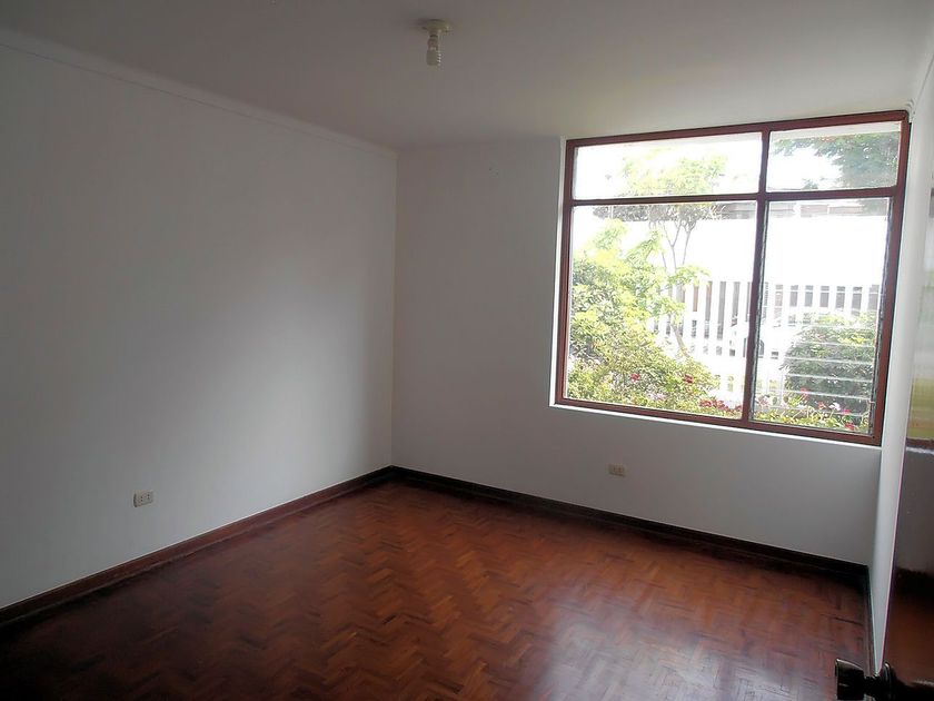 Casa en venta Boccioni, Lima 15037, Perú