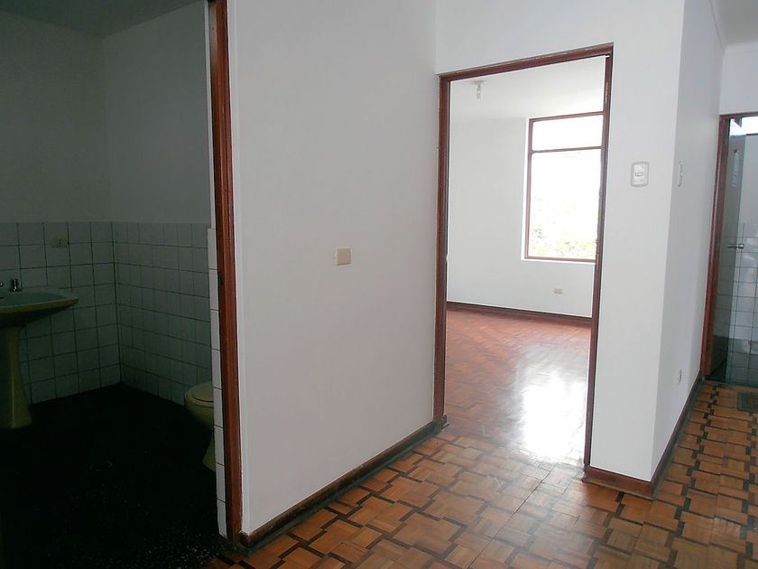 Casa en venta Boccioni, Lima 15037, Perú