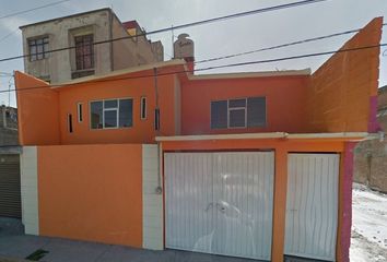 Casa en  Plan De San Luis, La Magdalena, 50190 Toluca De Lerdo, Méx., México