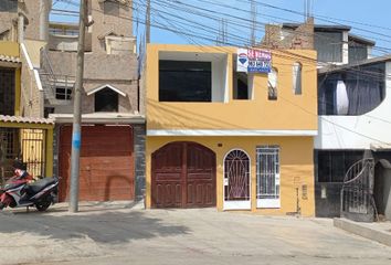 Casa en  Avenida Marcos Calderón M., Ch. Antonia Moreno De Caceres Sector 3 (ciudad Del Deporte), Ventanilla, Callao, 07051, Per