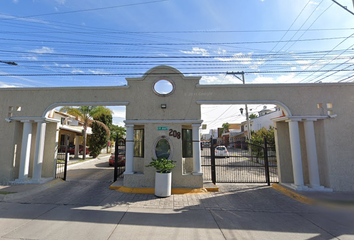 Casa en  Avenida Montealban 208, Residencial Del Parque, Aguascalientes, México