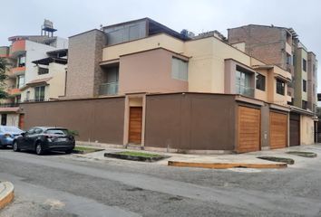 Casa en  El Marabu, Santiago De Surco, Perú