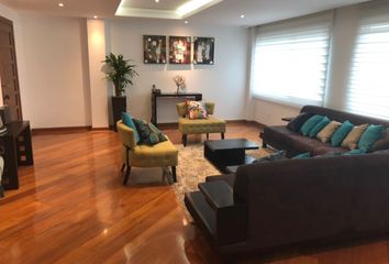 Departamento en  Azcunaga, Quito, Ecuador