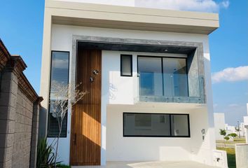 Casa en  Boulevard De Los Volcanes, Lomas De Angelópolis, Puebla, México