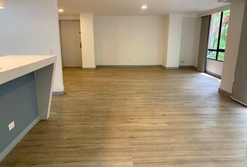 Apartamento en Poblado, Medellín