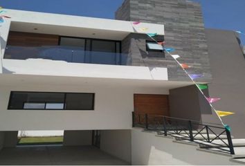 Casa en fraccionamiento en  Fraccionamiento Cumbres Del Lago, Municipio De Querétaro