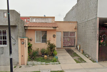 Casa en fraccionamiento en  Avenida Parque Santiago 1646, Fundadores, Santiago De Querétaro, Querétaro, México
