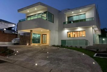 Casa en condominio en  Puerta De Hierro, Zapopan, Jalisco, México