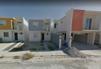 Casa en  Calle Pablo Rentería Tijerina, Santa Lucía, Cadereyta Jiménez, Nuevo León, México