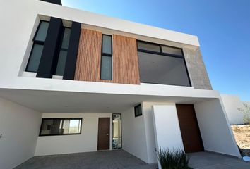 Casa en fraccionamiento en  Privada San Angel V, Avenida Horizontes Itálicos, San Luis Potosí, México