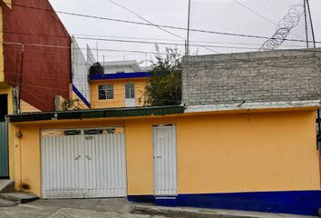Casa en  Cerrada De Naranjo, Los Bordos, Ecatepec De Morelos, Estado De México, México