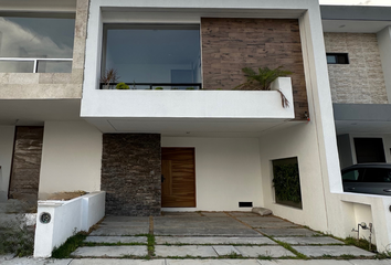 Casa en  Cañadas Del Bosque, Michoacán, México