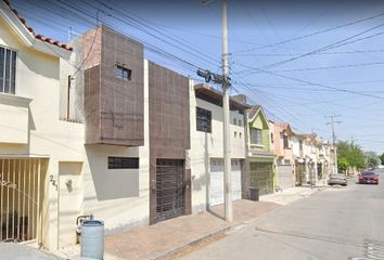 Casa en  Calle Carlos Orozco Romero, Residencial El Roble 7 Sector, San Nicolás De Los Garza, Nuevo León, México