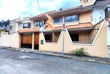 Casa en  Retorno Severo Gutiérrez, Cuenca, Ecu