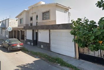 Casa en  Isidro Leal Rodríguez, Los Álamos, Gómez Palacio, Durango, México