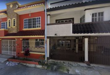 Casa en  Calle Dalias, Blancas Mariposas, Villahermosa, Tabasco, México