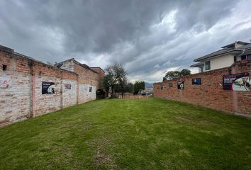 Terreno Comercial en  4x6v+f49, Alberto Muñoz Vernaza, Cuenca, Ecuador