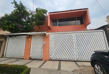 Casa en  Cto. Circunvalación Ote. 60c, Mz 017, Cd. Satélite, Naucalpan De Juárez, Estado De México, México