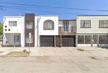 Casa en  Av. Juarez 19, Residencial El Secreto, 27084 Torreón, Coahuila De Zaragoza, México