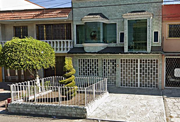 Casa en  Jardines De Santa Clara, Ecatepec De Morelos