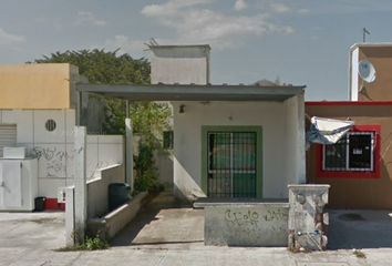 Casa en  Av. Hacienda De La Cienega 1681-a, Sm 201, Hacienda Real Del Caribe, 77539 Cancún, Q.r., México