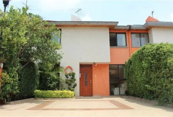 Casa en  Calzada De Guadalupe No. 150, Coapa, Ex-hacienda Coapa, Ciudad De México, Cdmx, México