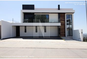 Casa en fraccionamiento en  Porta Toscana, Porta Fontana, León, Guanajuato, México