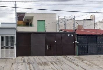 Casa en  Av Rosario Castellanos 2219, Jardines De La Cruz, 44950 Guadalajara, Jal., México