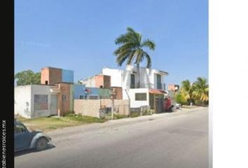 Casa en fraccionamiento en  Porto Benedetti, Cancún, Quintana Roo, México