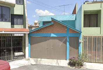 Casa en  Alonso Fernández 109, Mz 027, Carlos Hank Y Los Frailes, 50026 Toluca De Lerdo, Méx., México