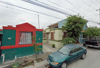 Casa en  A. Siqueiros, Misión Real, Apodaca, Nuevo León, México