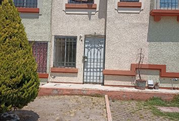Casa en condominio en  Cedro, Villa Del Real 4ta Sección, Ojo De Agua, Estado De México, México