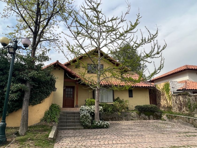 Casa en venta Lo Barnechea, Provincia De Santiago