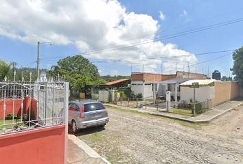 Casa en  Ixtlahuacan De Los Membrillos, Petirrojo, Fraccionamiento, Las Aguilillas, Jal., México