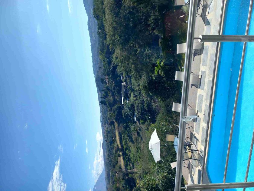 venta Casa en Sucre, Cuenca icasas.ec