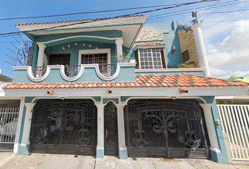 Casa en  Del Muro 907, Loma De Juárez, Benito Juárez, 82180 Mazatlán, Sin., México