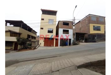 Casa en  Avenida El Triunfo 561, Villa María Del Triunfo, Perú