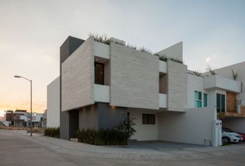 Casa en fraccionamiento en  Forja Real, Avenida Fuerteventura, San Luis Potosí, México